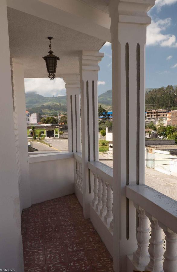 La Posada Del Quinde Otavalo Esterno foto